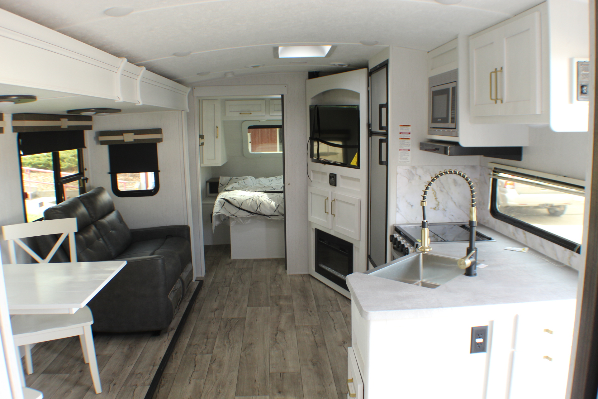 2022 Dutchmen Astoria 2703RB - Corral Sales RV