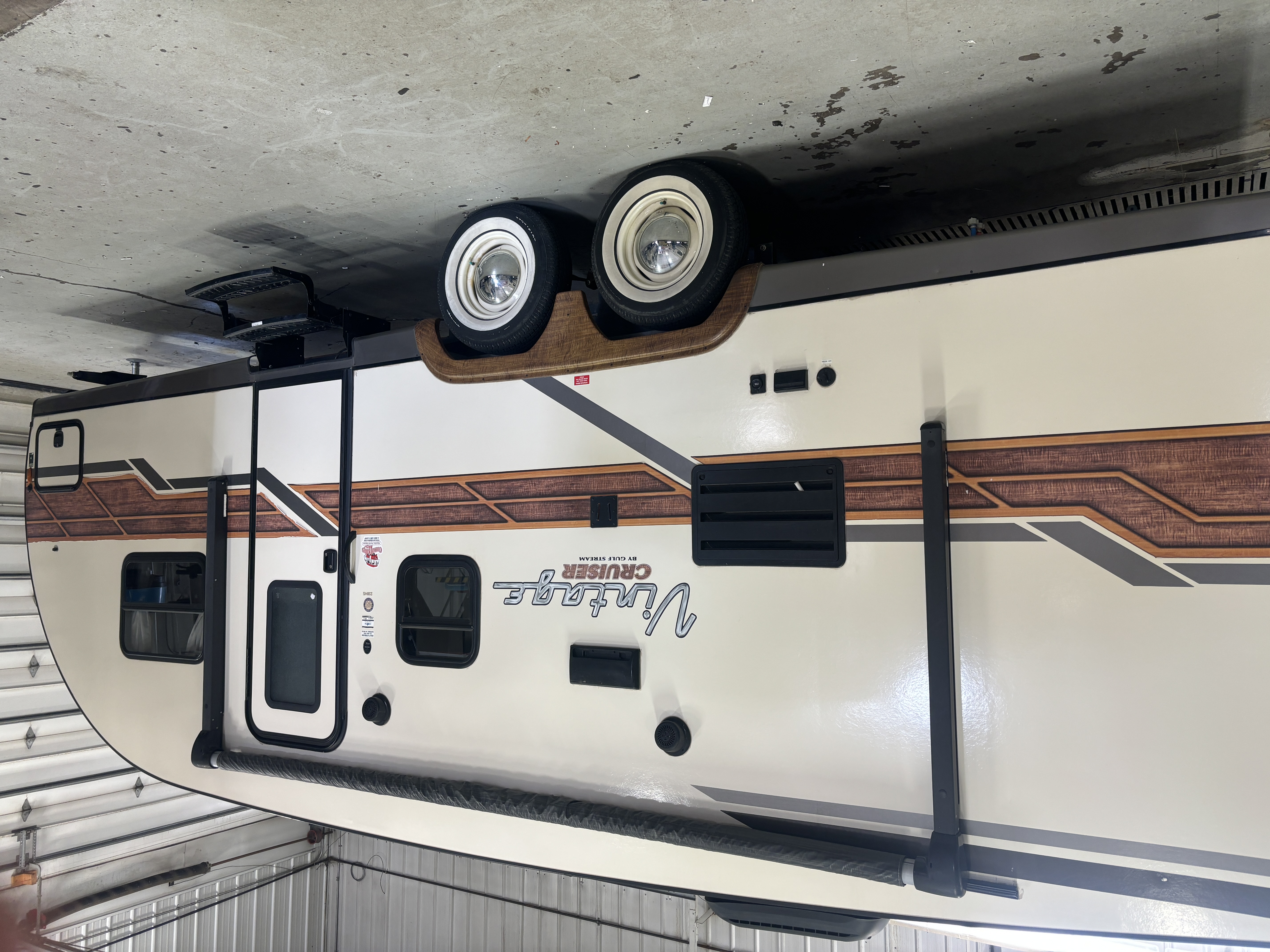 2019 Gulf Stream Vintage Cruiser 23bhs
